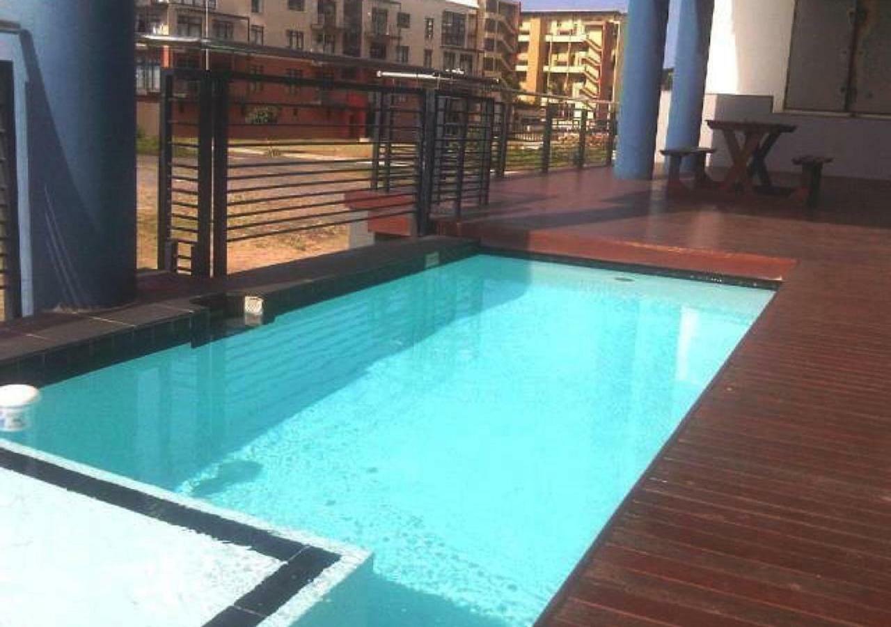 Quayside Waterfront Apartment 다반 외부 사진