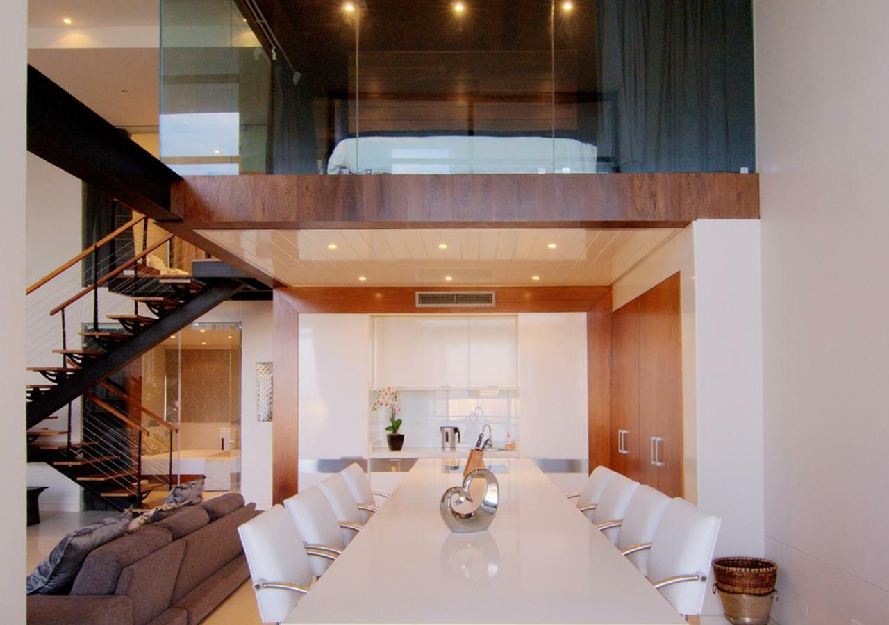 Quayside Waterfront Apartment 다반 외부 사진